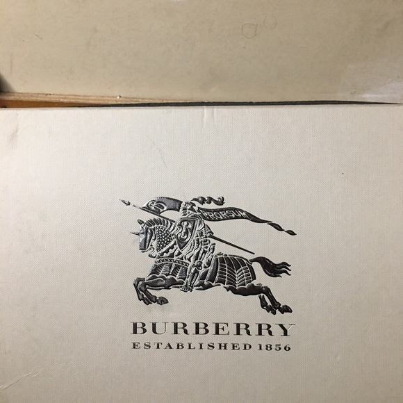 Designer Shoes - Picture 13 of 15